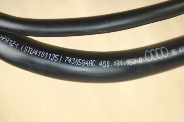 Tuyau de remplissage AdBlue OEM 4G0131963D Audi A6 C7 image 6