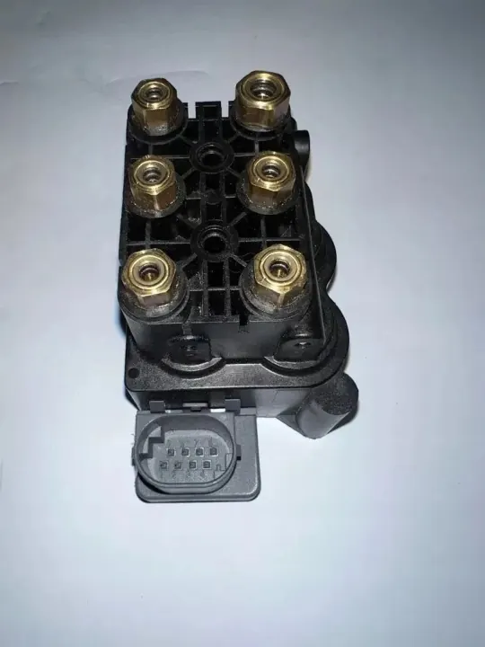 Válvula Distribuidora Wabco OEM 4725535630 - Usada image 3