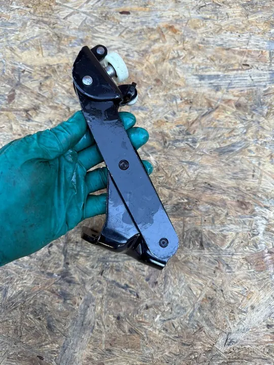 Nedre guide skjutdörr Volkswagen Caddy 2K0843398B image 4