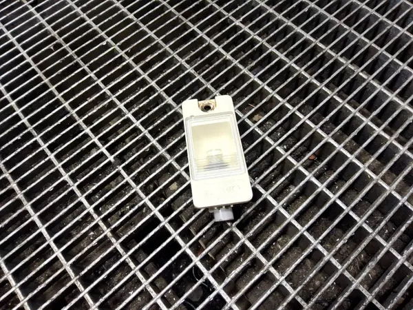 OEM 8384035000 Plafonnier SsangYong Tivoli Tableau image 2