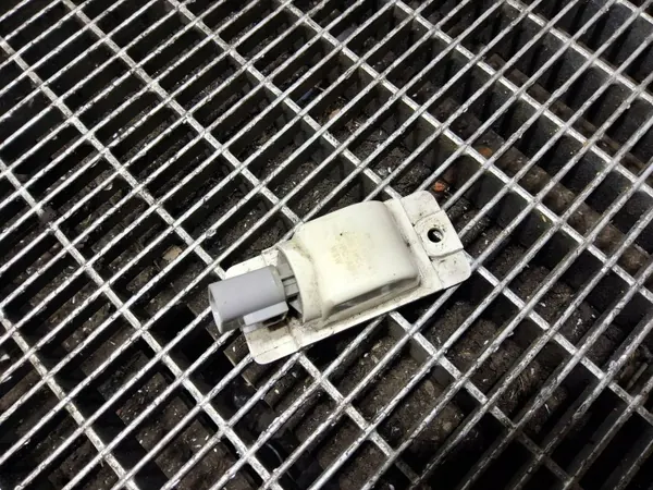 OEM 8384035000 Plafonnier SsangYong Tivoli Tableau image 3