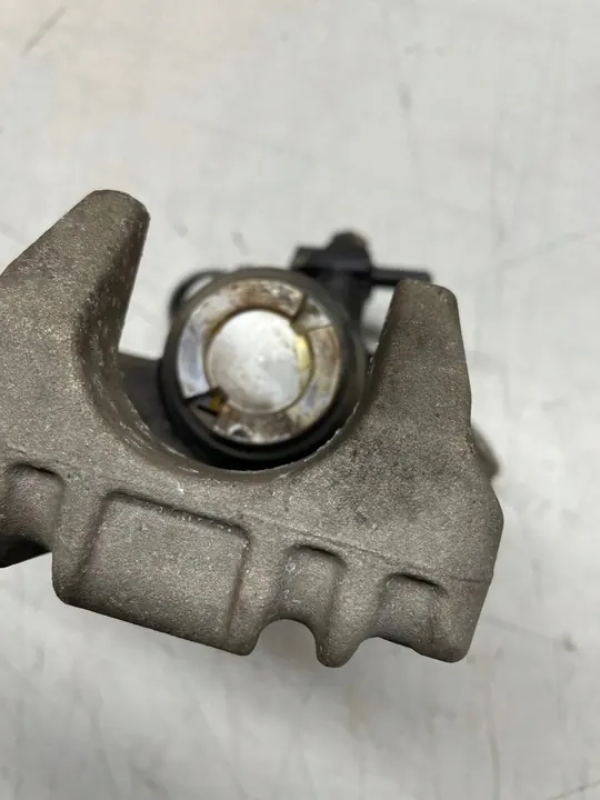 AUDI A6 C5 2.4 V6 Linker Hinterer Bremssattel image 6