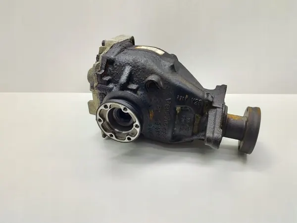 OEM 7560604 Taka-akselin tasauspyörästö BMW 5 E60/E61 image 3