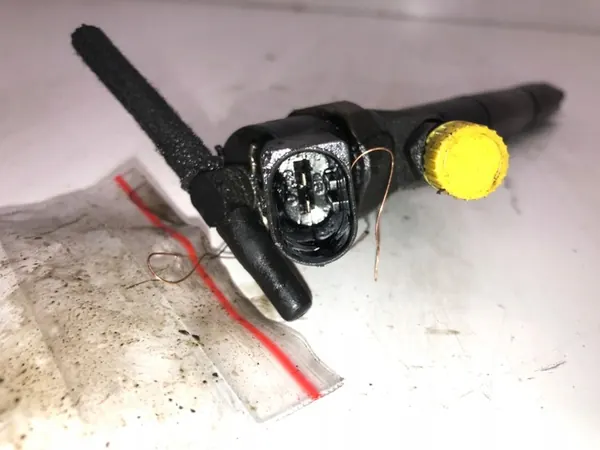 Iniettore MERCEDES VANEO 1.7 75CV 2002-2005 0445110090 image 4