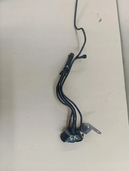 Goulotte AdBlue BMW X5 REMO image 1