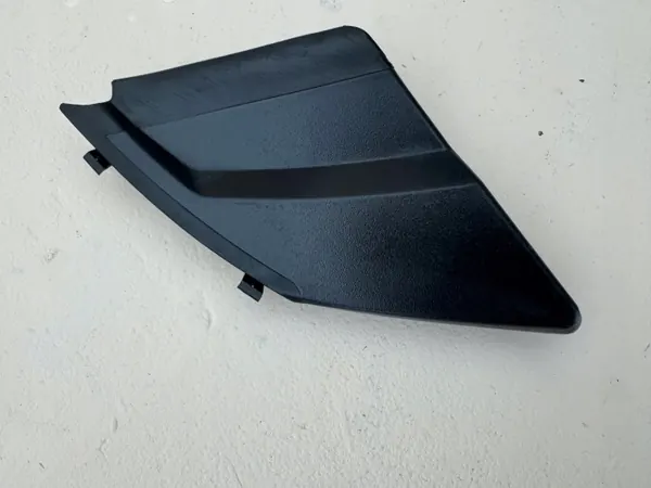 Toyota OE 53866-0D300 Panel Parabrisas Derecho image 2
