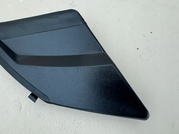 Toyota OE 53866-0D300 Panel Parabrisas Derecho image 3