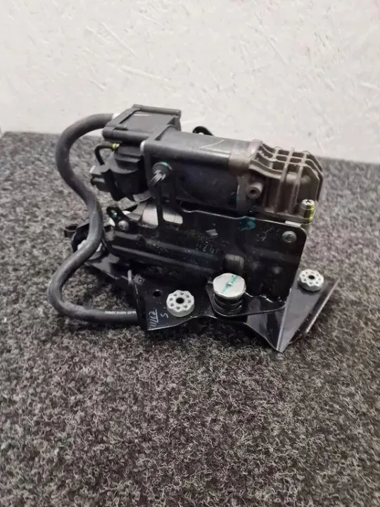 Compresseur Suspension BMW 5 (G60) 6894904 2024 image 5