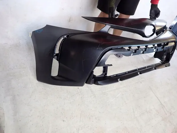 TOYOTA PRIUS + PLUS LIFT 2015 - PARAURTI ANTERIORE image 5