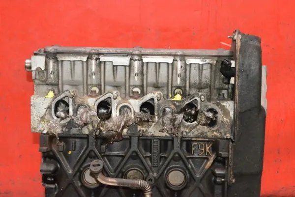 Bomba motor diésel F9K Renault Trafic 1.9 DCI image 3