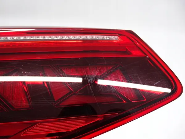 Luz trasera LED izquierda VW Passat B8 Kombi 3G9945307M image 4