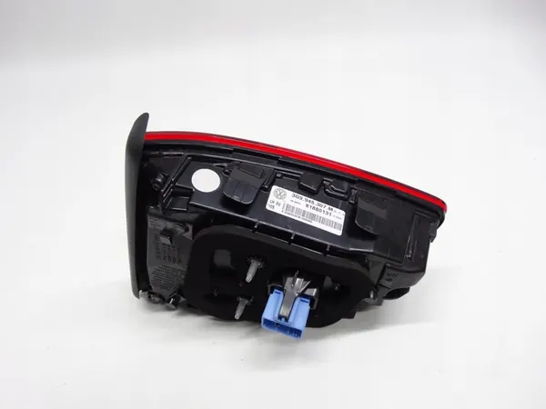 Luz trasera LED izquierda VW Passat B8 Kombi 3G9945307M image 8