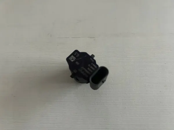 Mazda CX-30 PDC Sensor Framskärm OEM B0J7-67-UC1 image 7