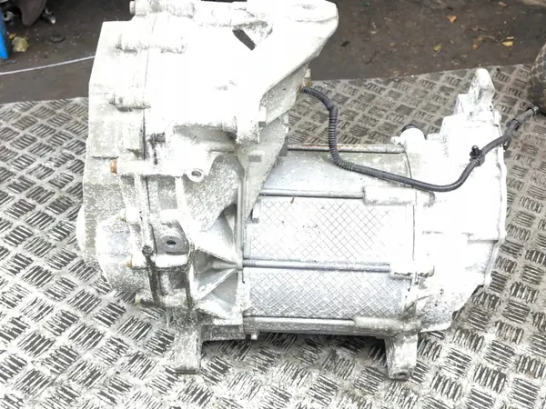 Motor elétrico Volkswagen OE usado OEM 0EH901098C image 8