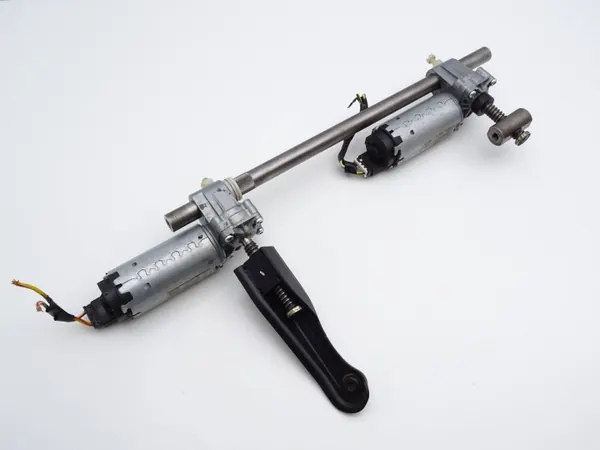 Motor ajuste banco OEM DRC93113 direito dianteiro image 2
