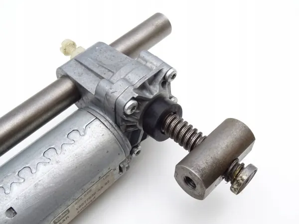 Motor ajuste banco OEM DRC93113 direito dianteiro image 9