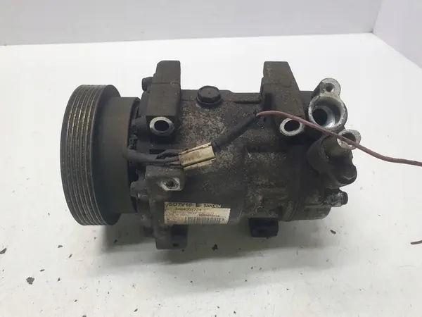 Compressore aria condizionata Dacia Logan I 1.5 DCI OEM image 2