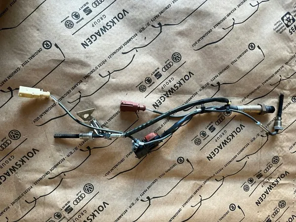 Audi A6 C7 3.0 TDI Lambda NOx Sensor OEM 4G0907807D image 2