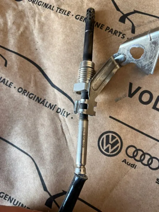 Audi A6 C7 3.0 TDI Lambda NOx Sensor OEM 4G0907807D image 3