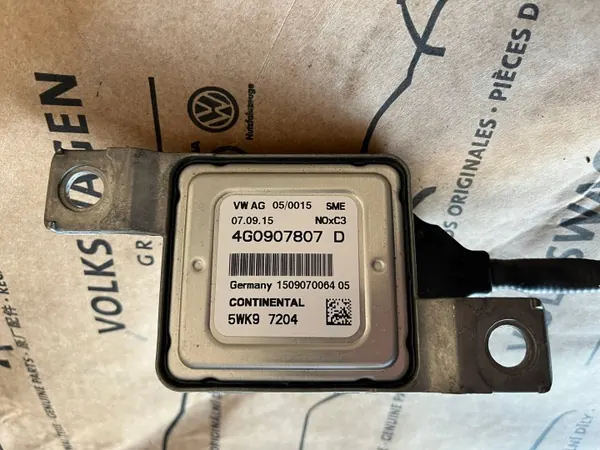Audi A6 C7 3.0 TDI Lambda NOx Sensor OEM 4G0907807D image 7