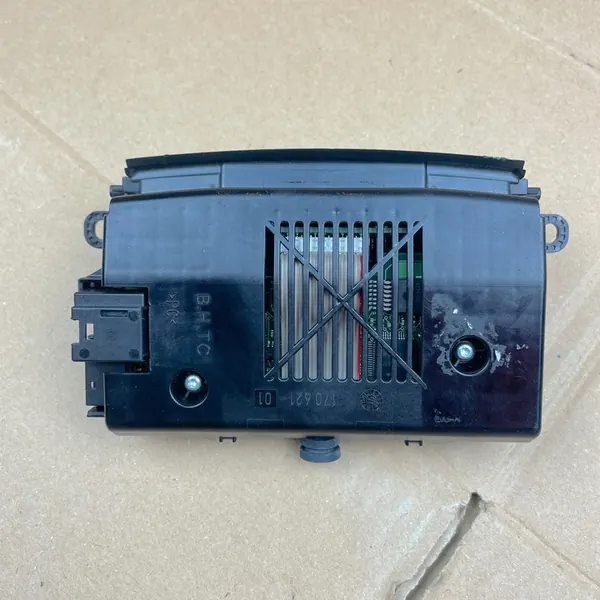 Mercedes W639 VIANO Klima Controlepaneel Achter image 7