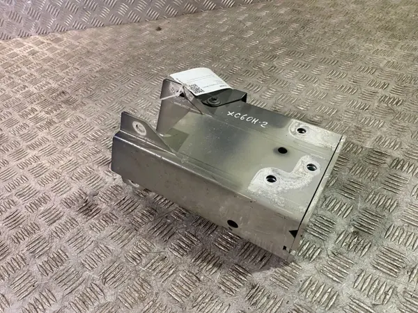 Volvo XC60 Stoßdämpfer Frontstoßstange OEM 32348543 image 2