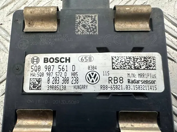 Skoda Fabia III Tutkamoduuli OEM 5Q0907561D image 3