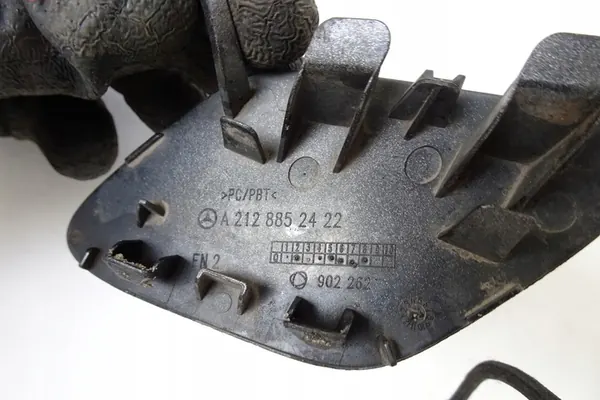 MERCEDES W212 Cache Z bumper avant A2128852422 image 2
