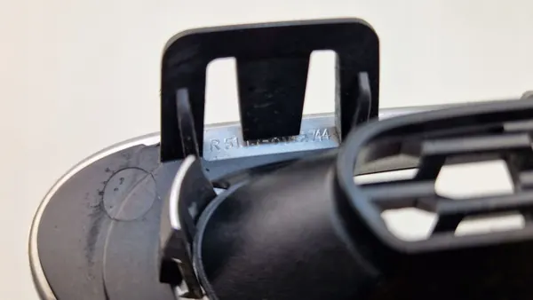 Grelha de admissão BMW 5 F10 M5 OEM 7903880 Dianteira direita image 3