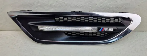 Grelha de admissão BMW 5 F10 M5 OEM 7903880 Dianteira direita image 5