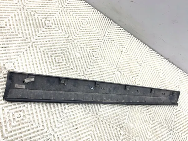 OEM LORK-1579-55252 Moldura Puerta Delantera Izq. BMW F25 image 3