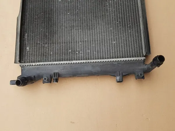 Vattenkylare + fästen 1.4 TFSI TSI CAX 125HK - OEM Valeo image 9