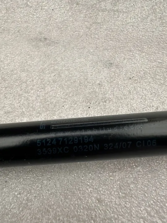 Teleskopisk baklucka aktuator för BMW OE image 2