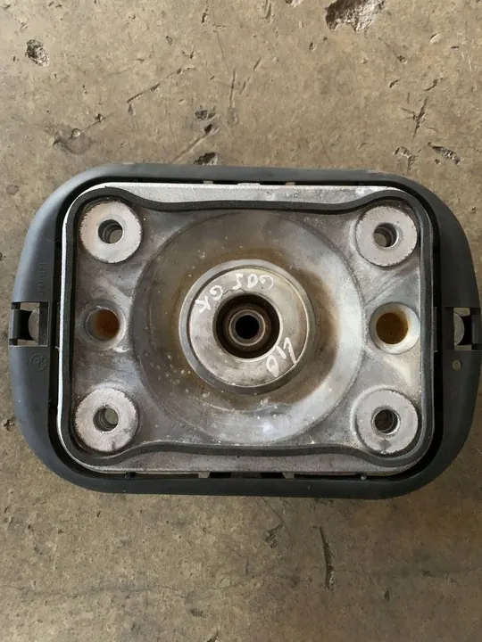 2019 BMW X5 G05 Hintere Feder Gummi 6866274 image 1