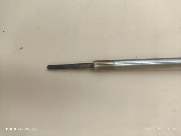 Hehkutulppa OEM 55590467 Etu Opel Zafira C image 3