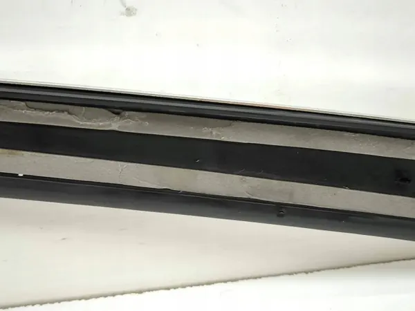 Volkswagen T-Roc Sidorutslist OEM 2GA853346E image 3