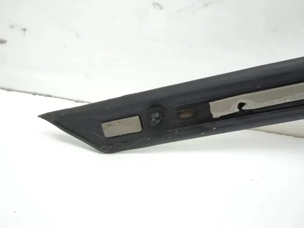 Volkswagen T-Roc Sidorutslist OEM 2GA853346E image 6