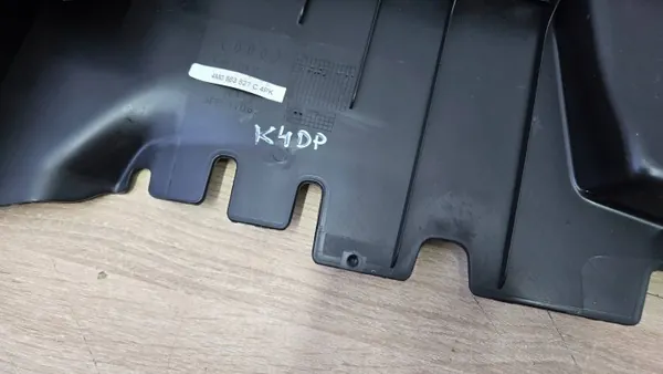 Panel maletero Audi Q7 OEM 4M0863527C Izquierdo trasero image 3