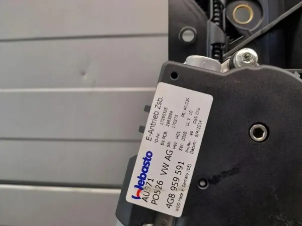 Techo Solar Audi A6 C7 OEM 4G8959591 Completo image 10