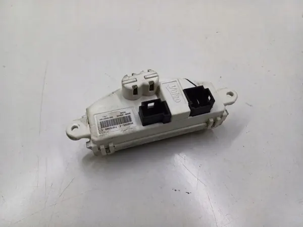 Heizungsgebläserelais OEM T1015286S für Mercedes-Benz GLE image 3
