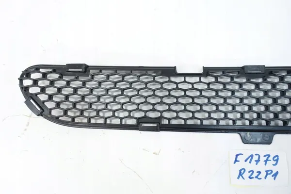 Hyundai OEM 86552-27500 Etupuskurin Ritiläpeite image 4