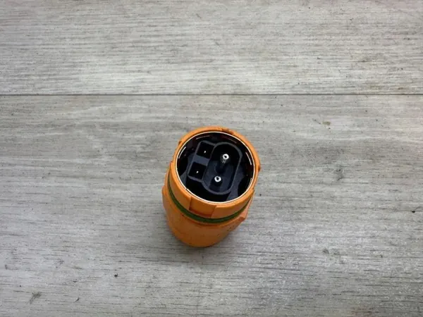 Porsche Batteriesicherung OEM 97061190108 - Gebraucht image 3