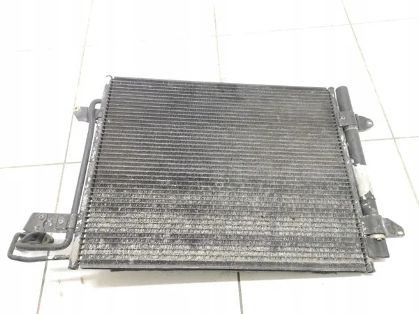 Condenseur AC VW Caddy Touran OEM 1T0820191A image 3