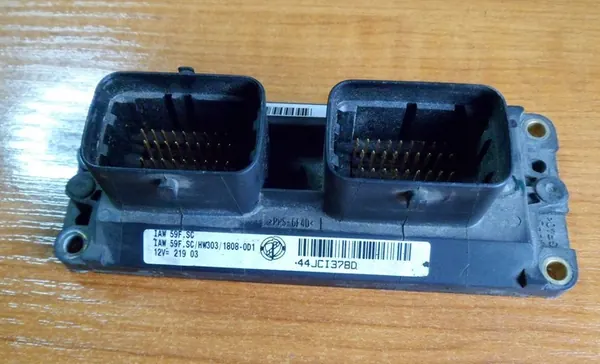 Unité de contrôle moteur Fiat Doblo 1.2 8V IAW 59F.SC image 4