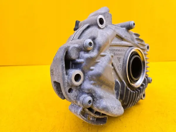 Porsche Macan 2016 Reduziergetriebe OEM 95B341010A image 4