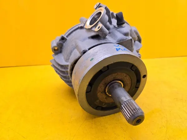 Porsche Macan 2016 Reduziergetriebe OEM 95B341010A image 5