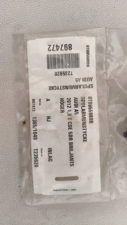 Ruitensproeier Audi A5 2012 8T8955988B image 3