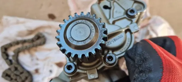 Motorolja pump Audi Q5 2.0 TFSI image 10