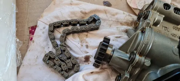 Motorolja pump Audi Q5 2.0 TFSI image 2