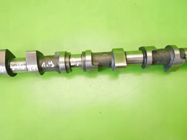 Nokkenas FW555 voor Volvo V40 I 1.9 Di 95PK 99-00 image 3